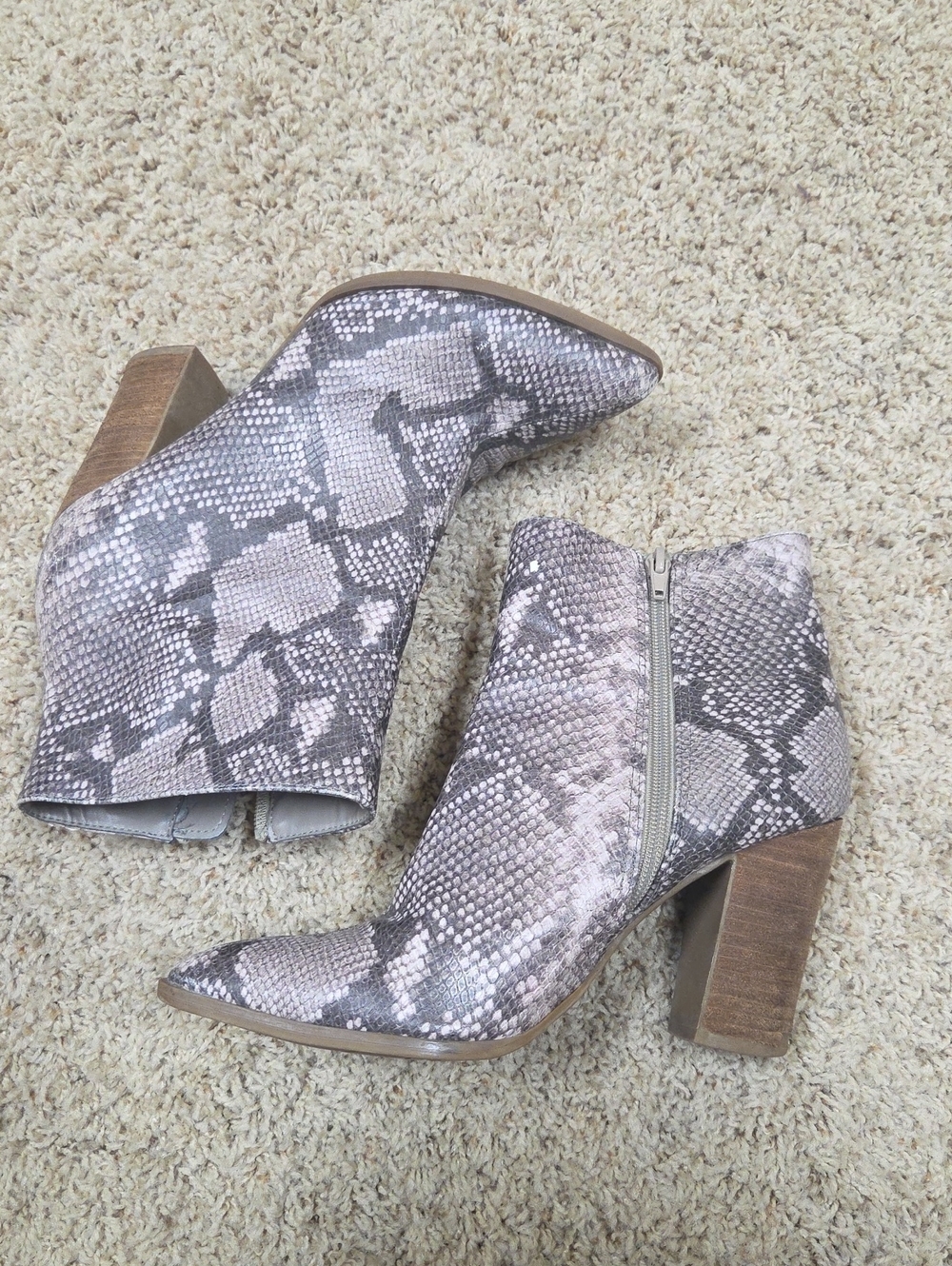 Carlos Santana Snake-Print Pointed Ankle Boots in Gray and Taupe